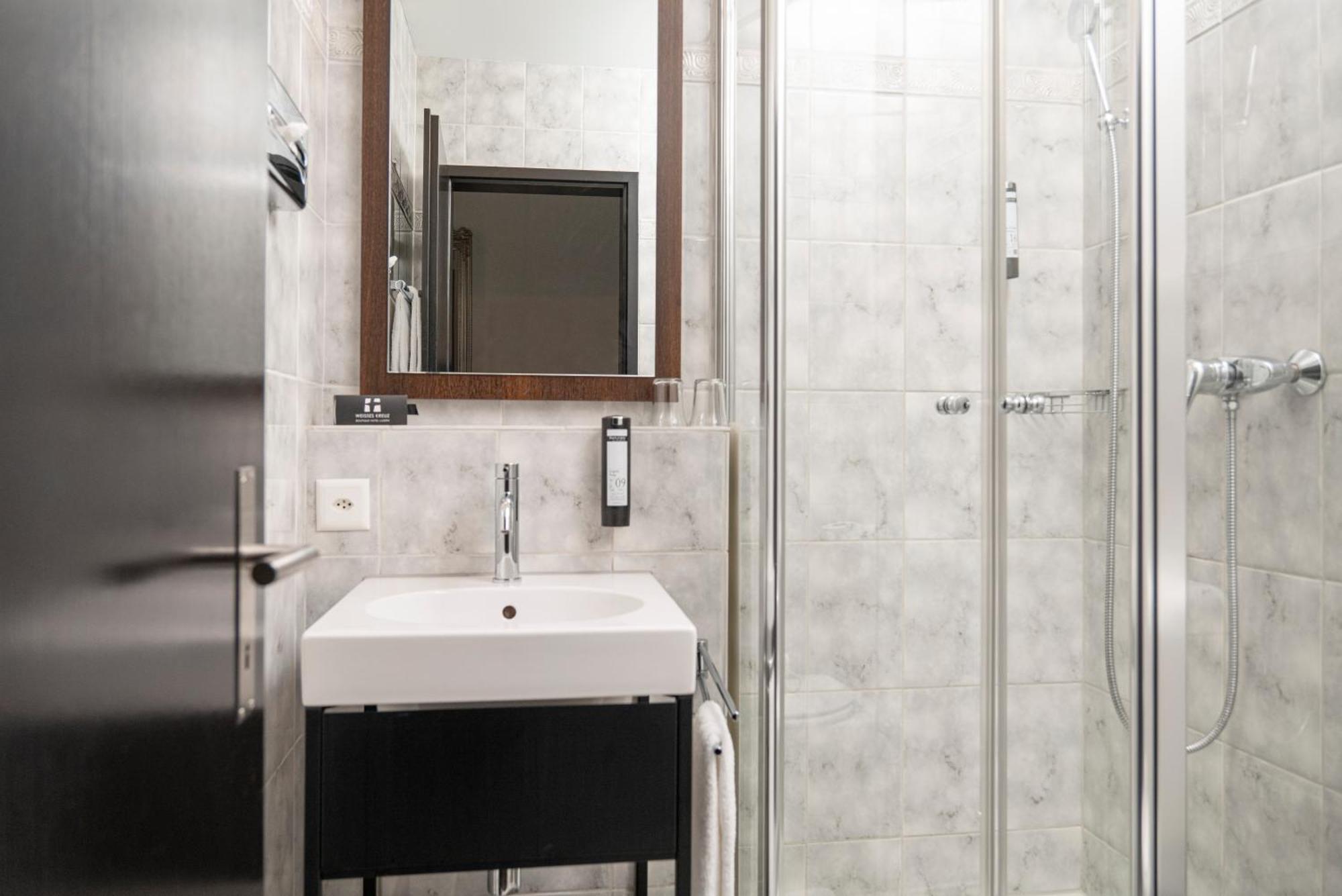 Boutique Hotel Weisses Kreuz - Adult only Hotel Lucerne Chambre photo