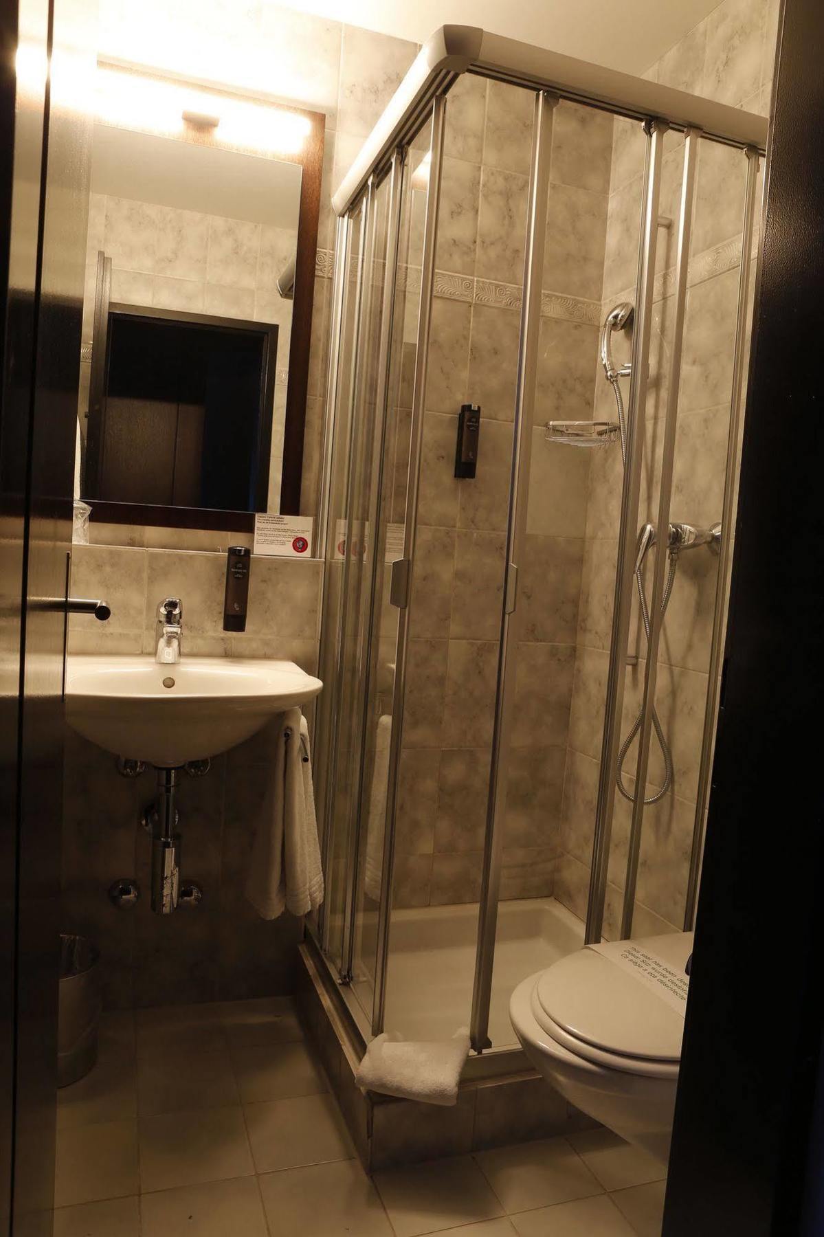 Boutique Hotel Weisses Kreuz - Adult only Hotel Lucerne Extérieur photo